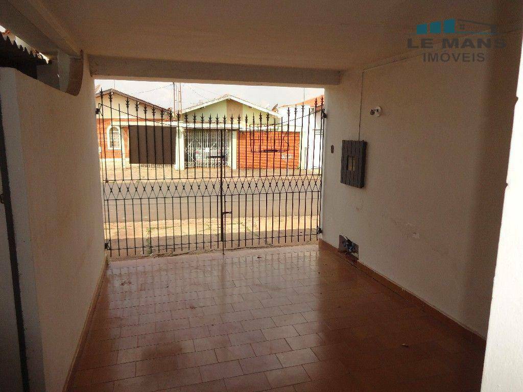 Casa à venda com 2 quartos, 122m² - Foto 4