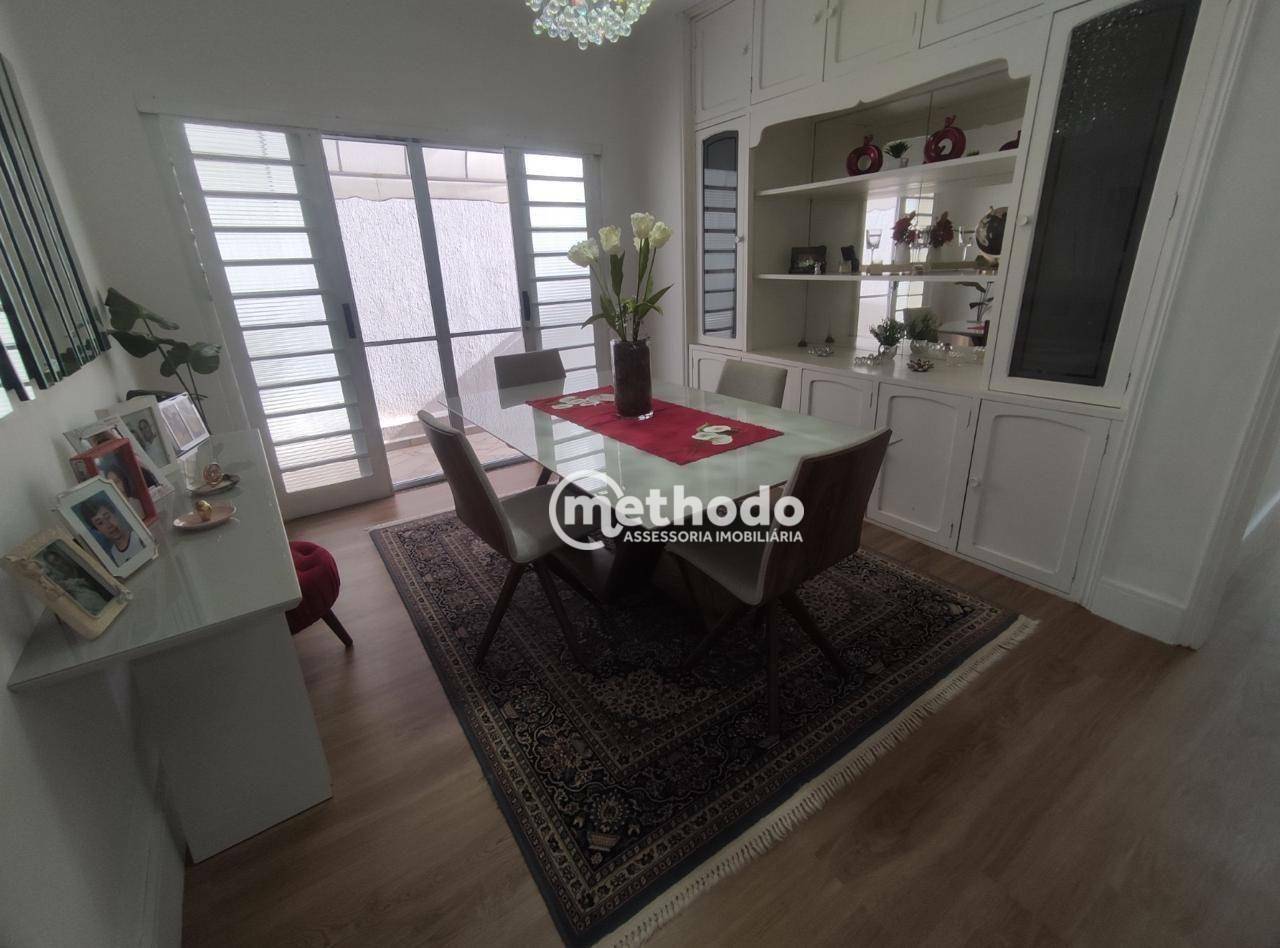 Casa à venda com 4 quartos, 211m² - Foto 3