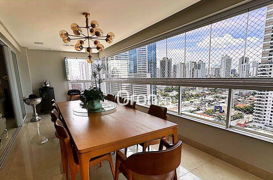 Apartamento à venda com 4 quartos, 230m² - Foto 2