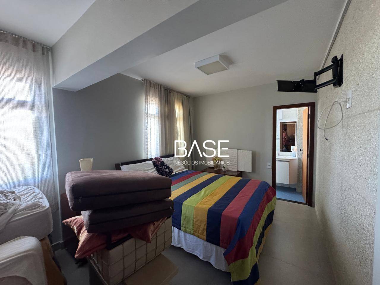 Cobertura, 4 quartos, 226 m² - Foto 5