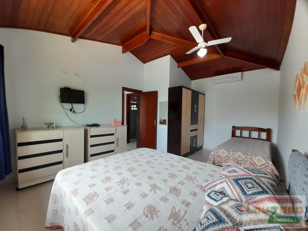 Sobrado à venda com 5 quartos, 215m² - Foto 10
