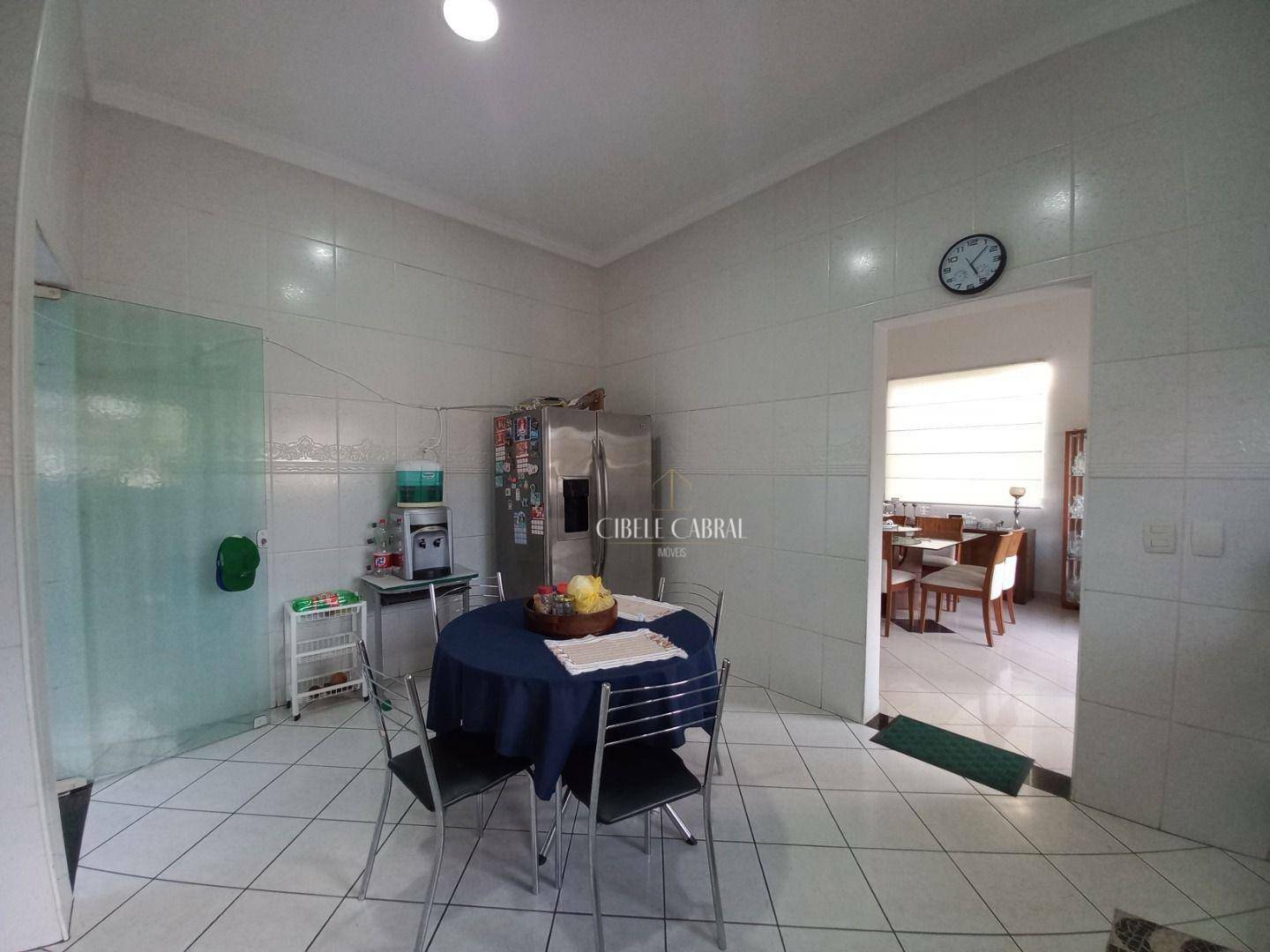 Casa de Condomínio à venda com 3 quartos, 300m² - Foto 17