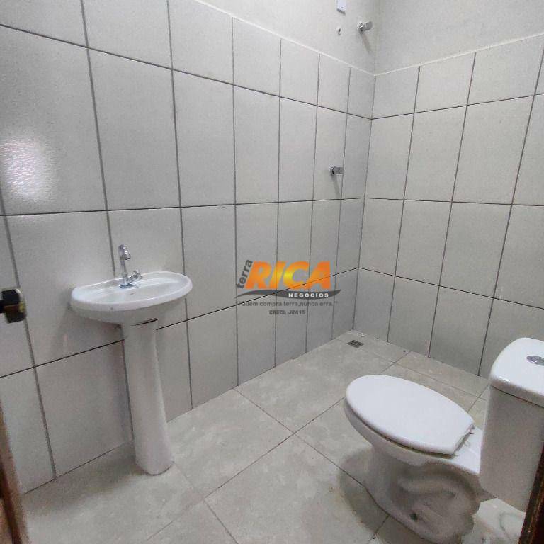 Casa à venda com 3 quartos, 220m² - Foto 26