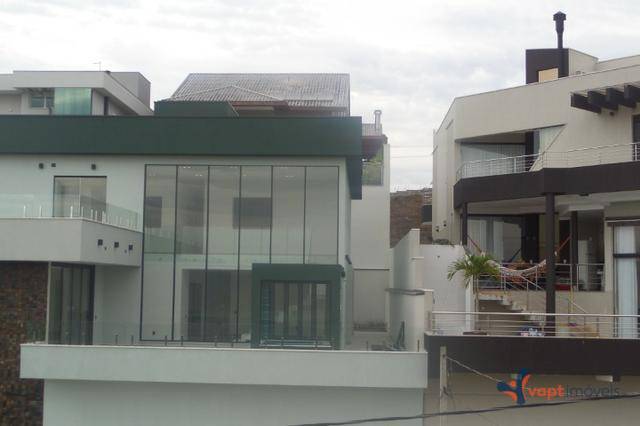 Casa de Condomínio à venda com 4 quartos, 450m² - Foto 18