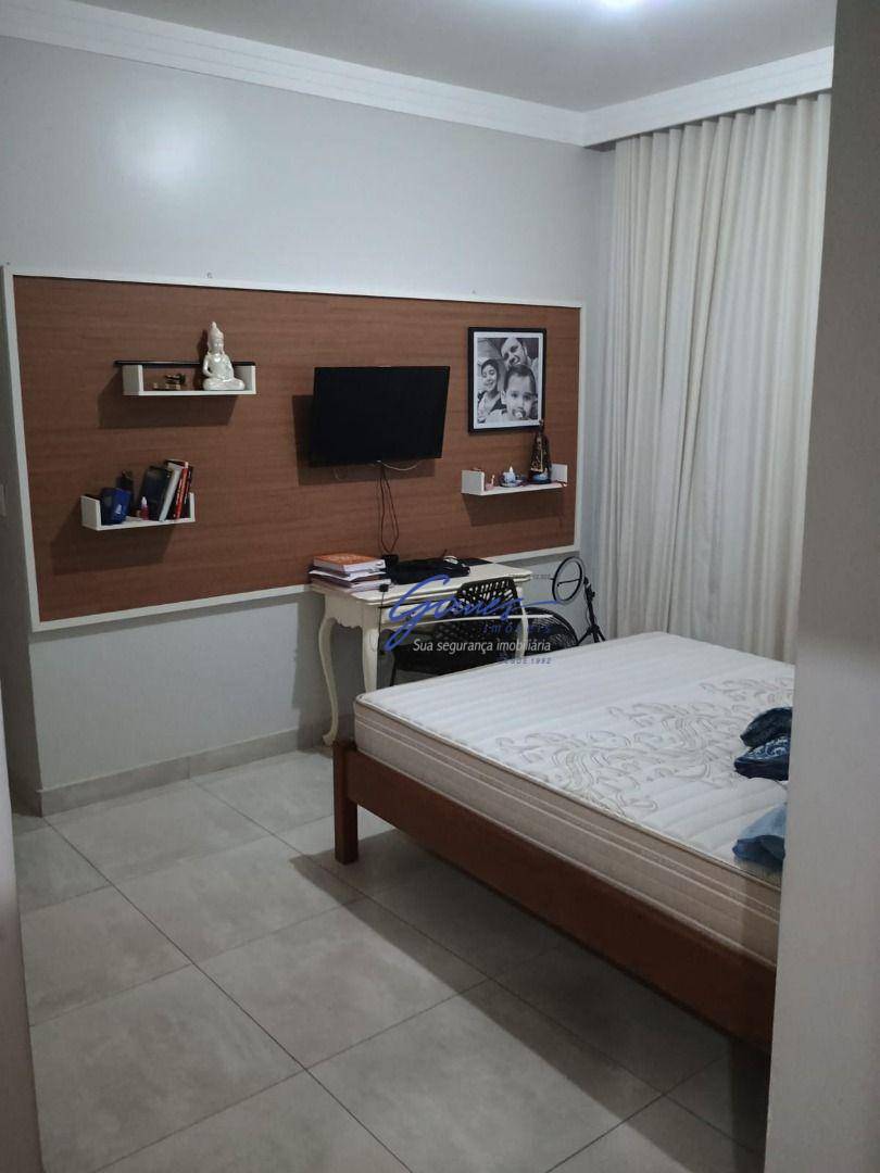 Casa à venda com 3 quartos, 210m² - Foto 17