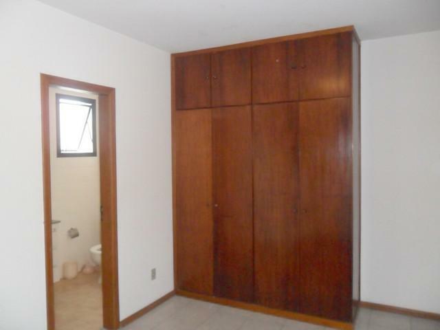 Apartamento à venda e aluguel com 3 quartos, 136m² - Foto 8