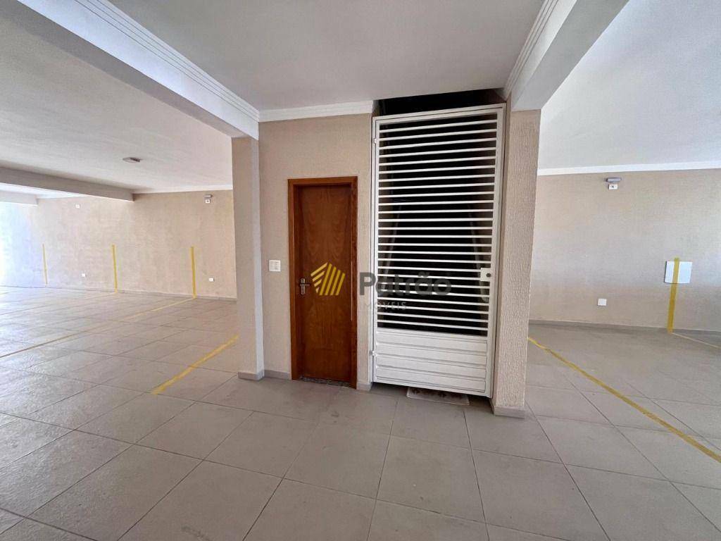 Apartamento à venda com 3 quartos, 80m² - Foto 2