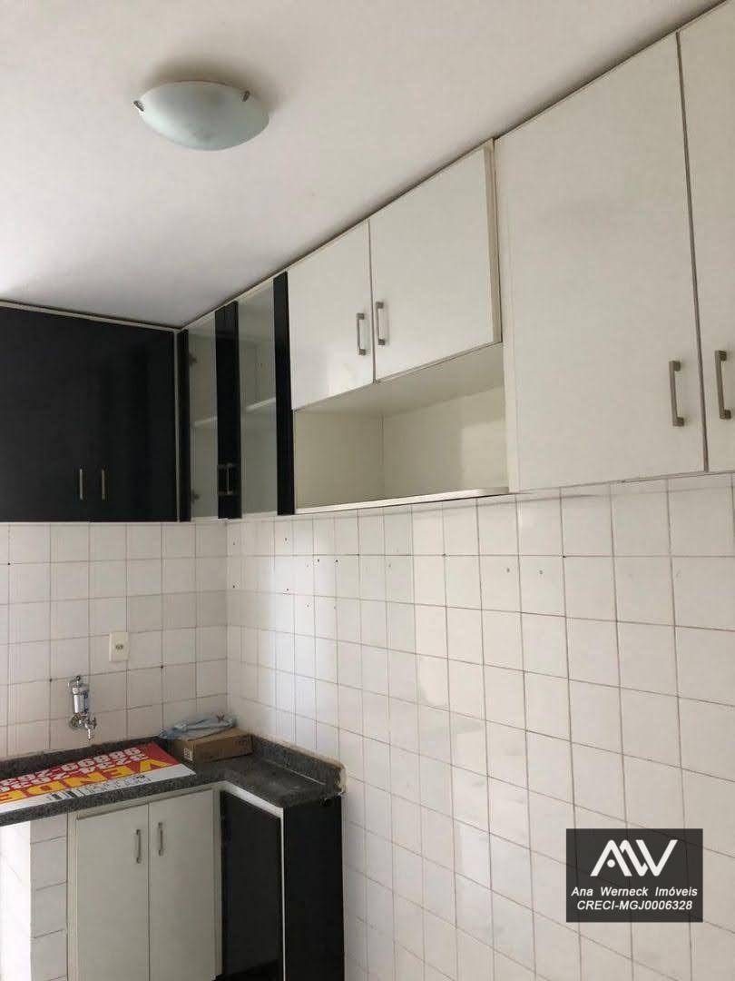 Apartamento à venda com 2 quartos, 60m² - Foto 13