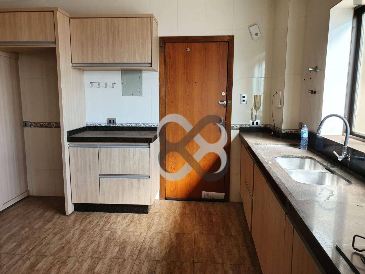 Apartamento à venda com 3 quartos, 168m² - Foto 13