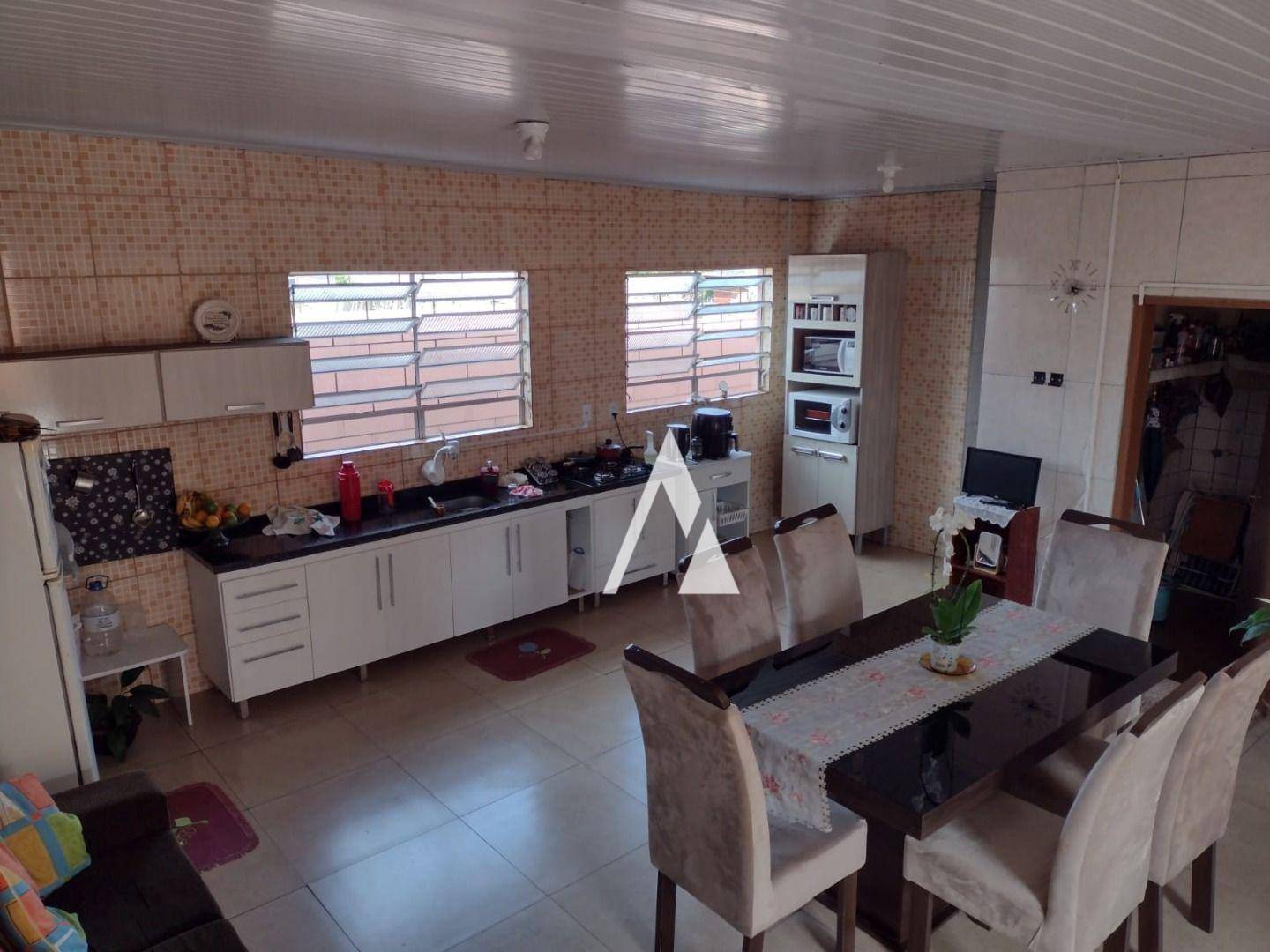 Casa à venda com 3 quartos, 184m² - Foto 2