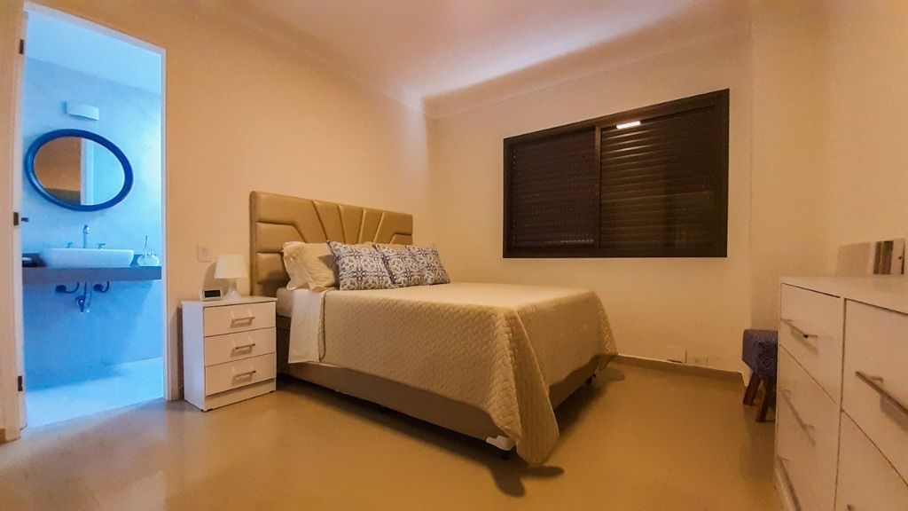 Apartamento à venda com 3 quartos, 120m² - Foto 9