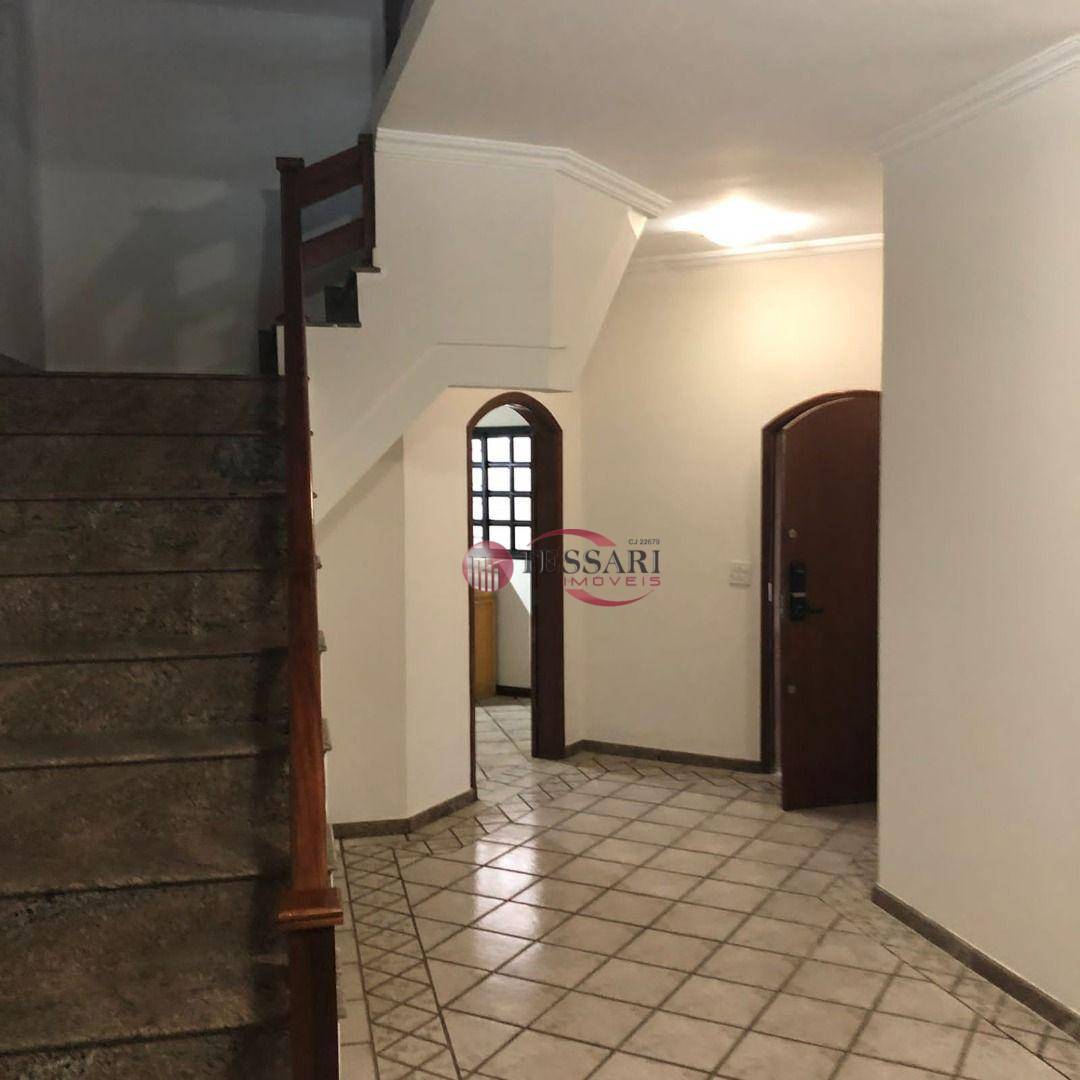 Casa à venda e aluguel com 6 quartos, 380m² - Foto 23