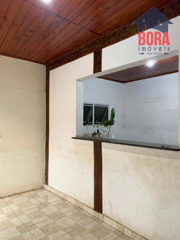 Casa à venda com 1 quarto, 60m² - Foto 2