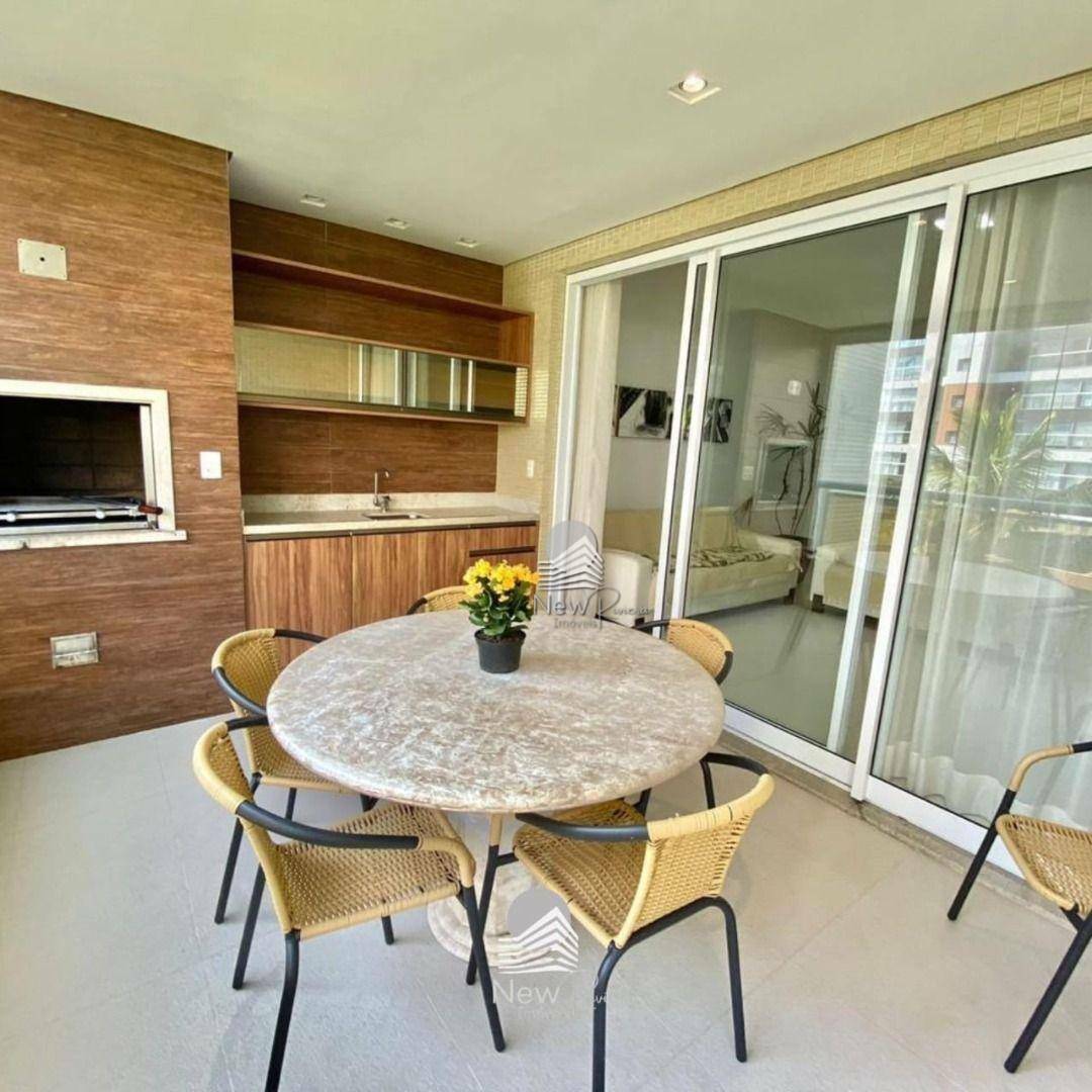 Apartamento para alugar com 4 quartos, 140m² - Foto 1