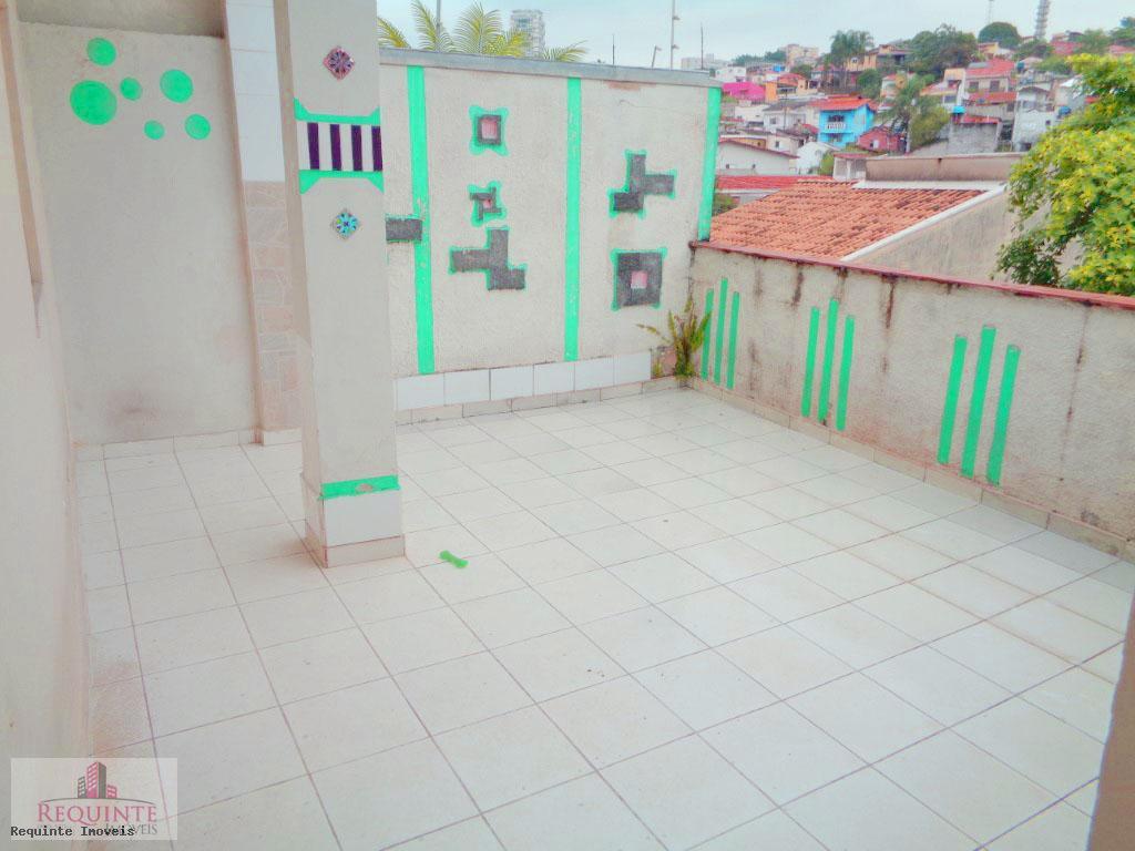 Casa à venda com 3 quartos, 140m² - Foto 2