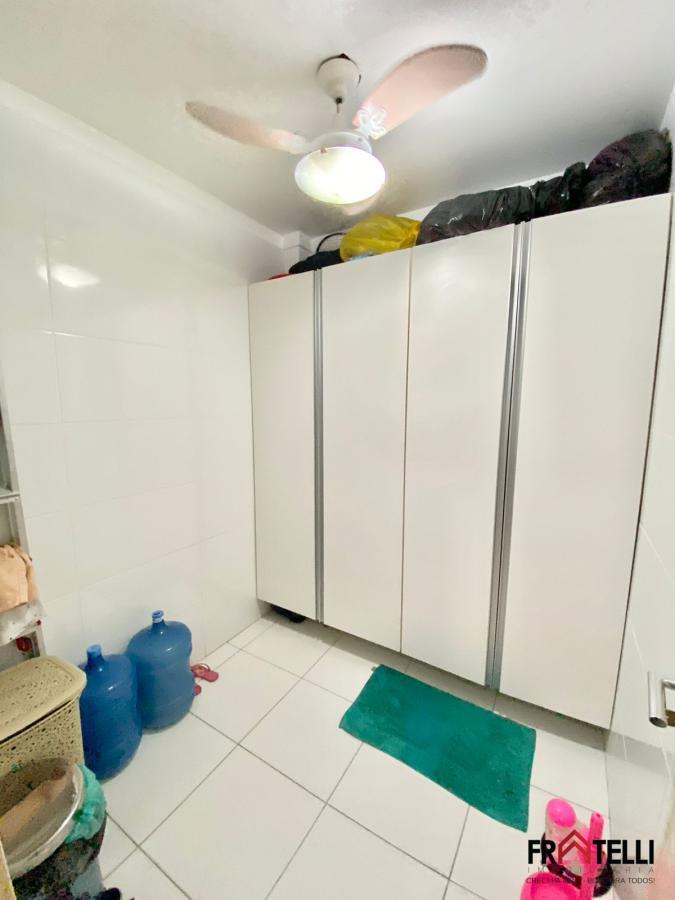 Casa à venda com 3 quartos, 200m² - Foto 33