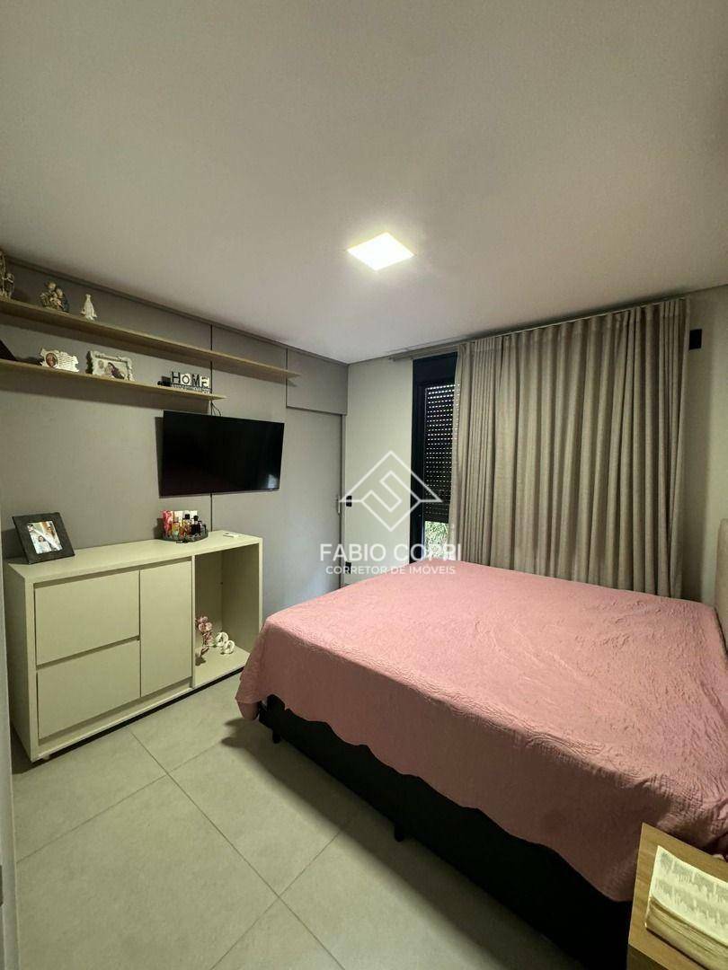 Casa de Condomínio à venda com 3 quartos, 224m² - Foto 11