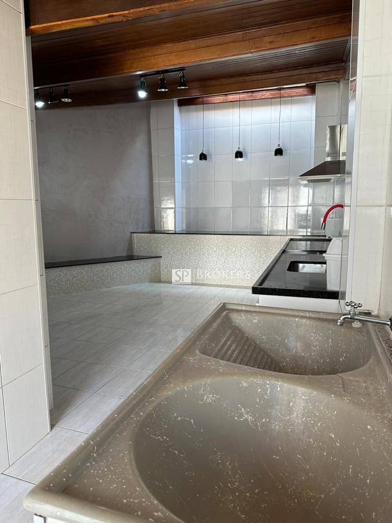 Casa à venda com 3 quartos, 260m² - Foto 14