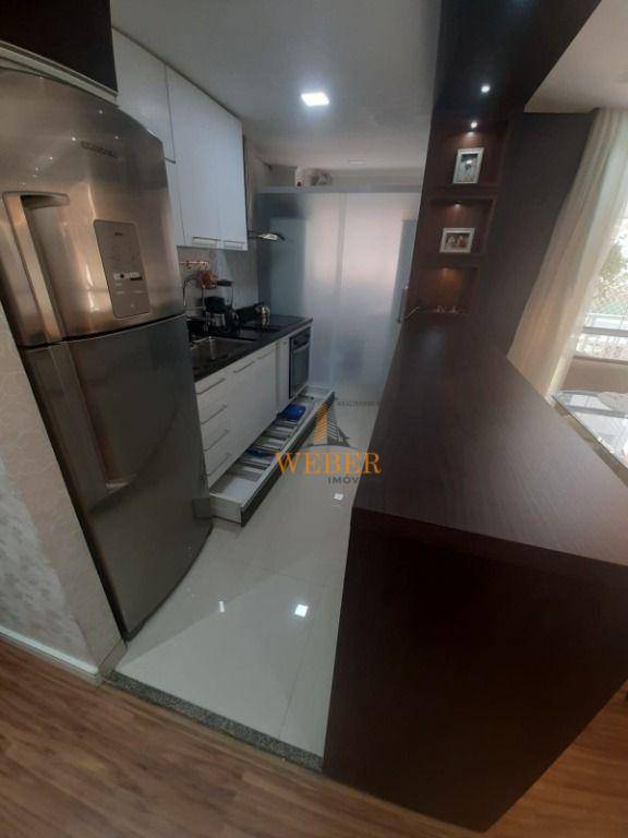 Apartamento à venda com 3 quartos, 74m² - Foto 11