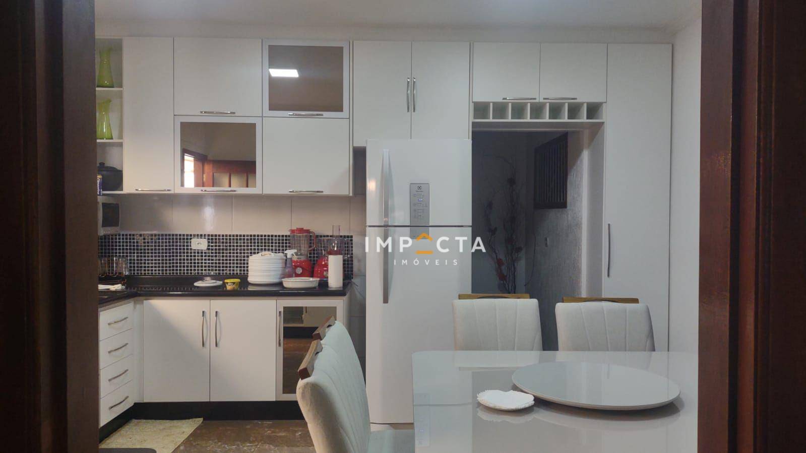 Casa à venda com 2 quartos, 107m² - Foto 11