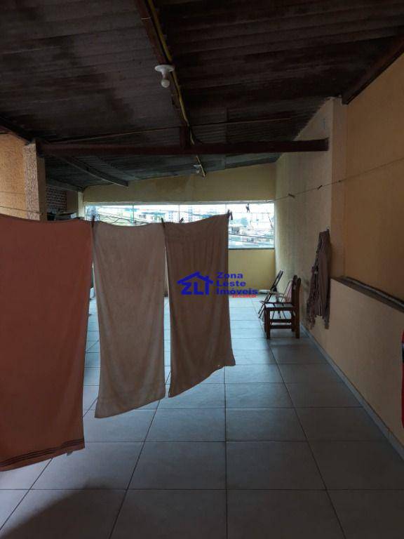 Sobrado à venda com 3 quartos, 198m² - Foto 2