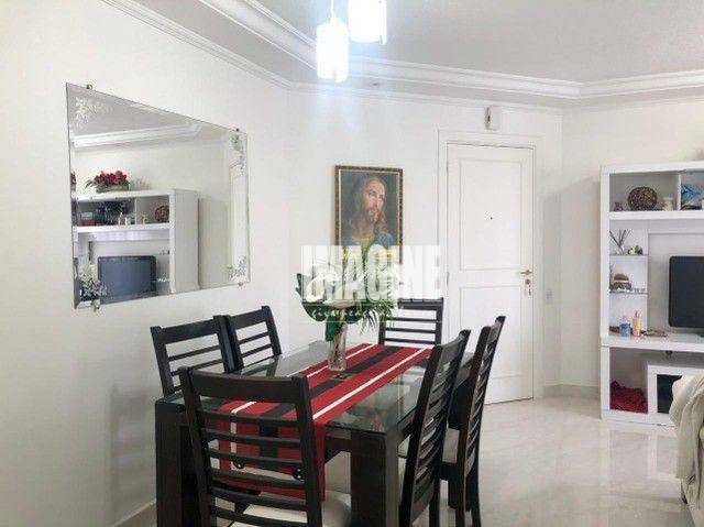 Apartamento à venda com 3 quartos, 65m² - Foto 2