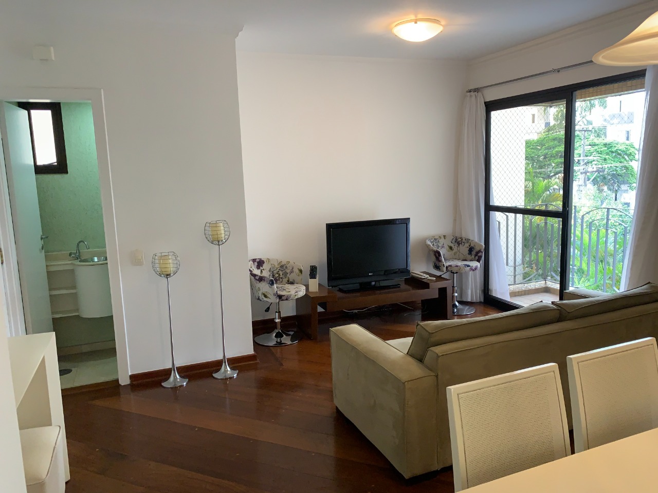 Apartamento à venda com 3 quartos, 102m² - Foto 1