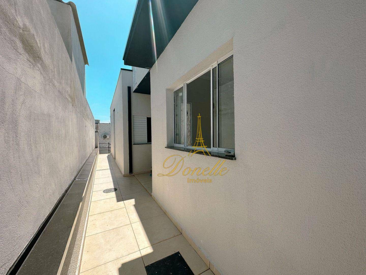 Casa à venda com 2 quartos, 60m² - Foto 18