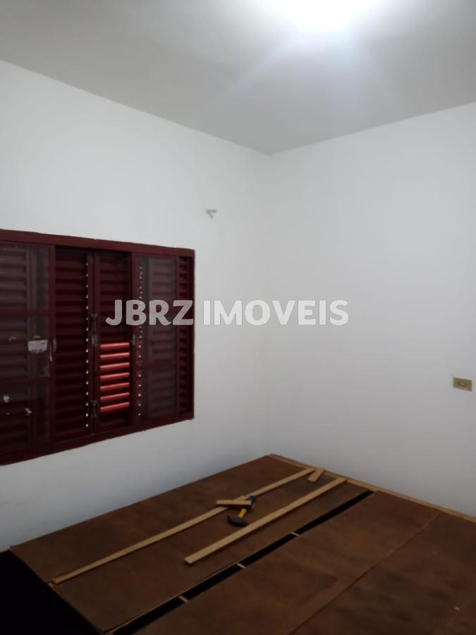 Casa à venda com 2 quartos, 256m² - Foto 10