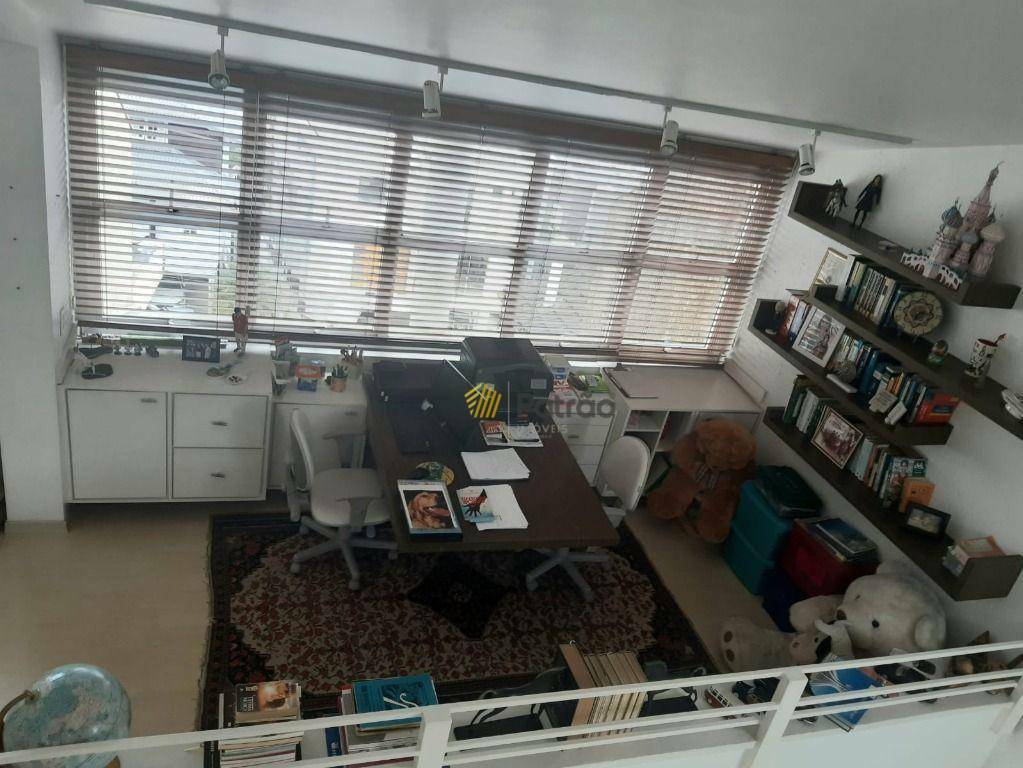 Casa de Condomínio à venda com 4 quartos, 600m² - Foto 32