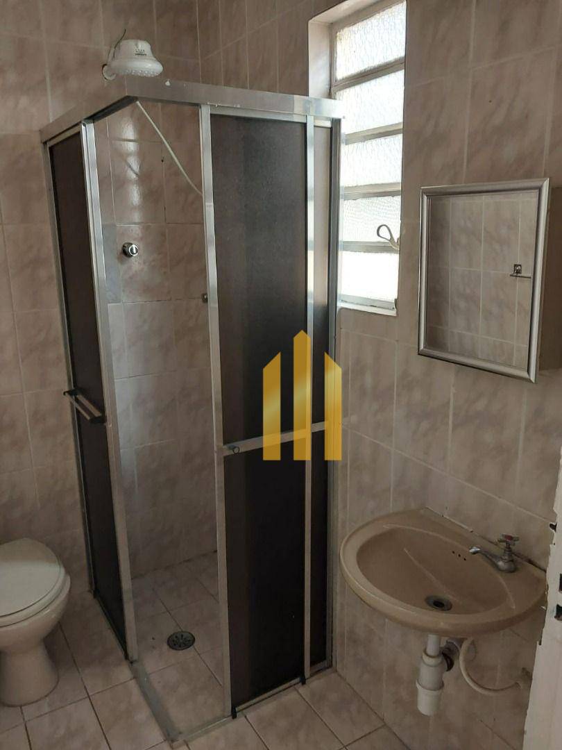 Sobrado à venda e aluguel com 3 quartos, 180m² - Foto 54