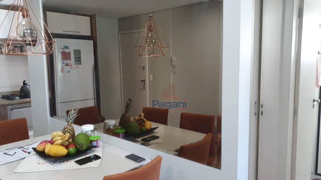 Apartamento à venda com 2 quartos, 63m² - Foto 6