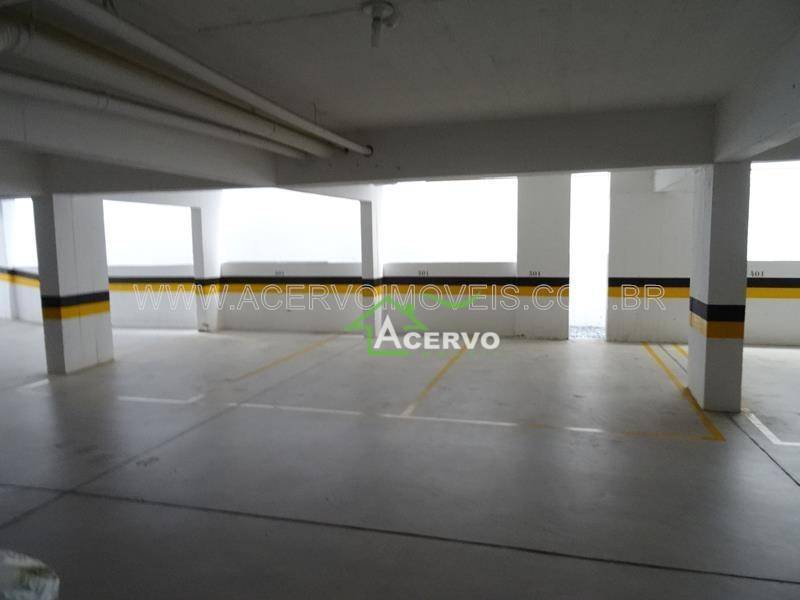 Apartamento à venda com 4 quartos, 256m² - Foto 8