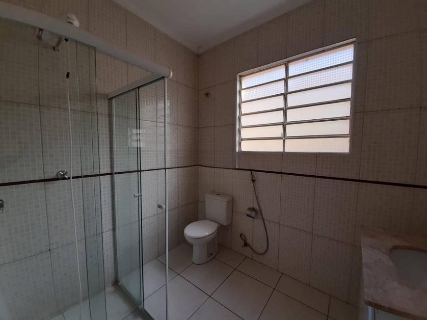 Casa para alugar com 3 quartos, 258m² - Foto 18