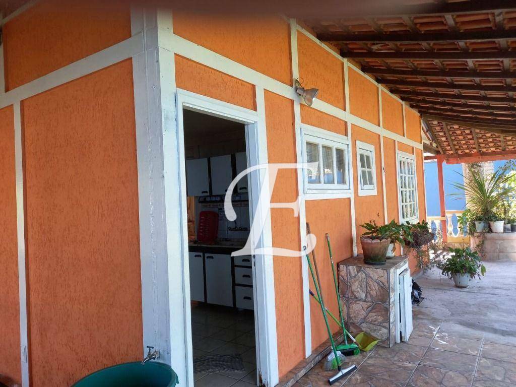 Chácara à venda com 3 quartos, 300m² - Foto 8