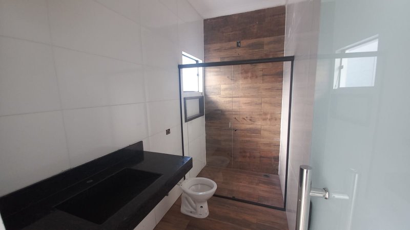 Casa à venda com 3 quartos, 180m² - Foto 15