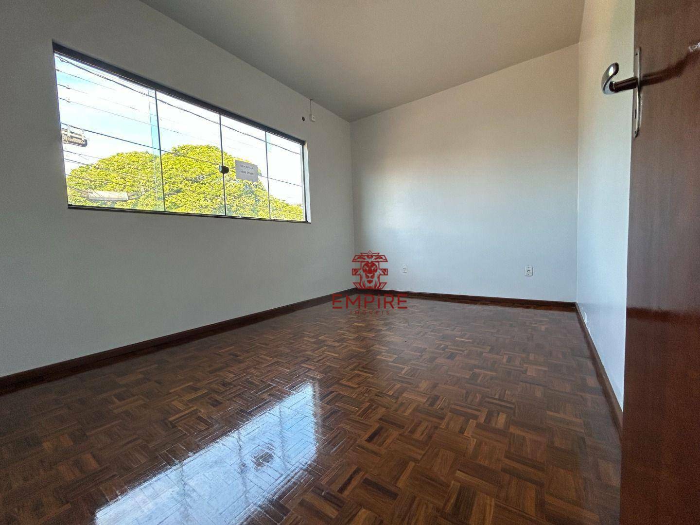 Apartamento para alugar com 3 quartos, 140m² - Foto 13