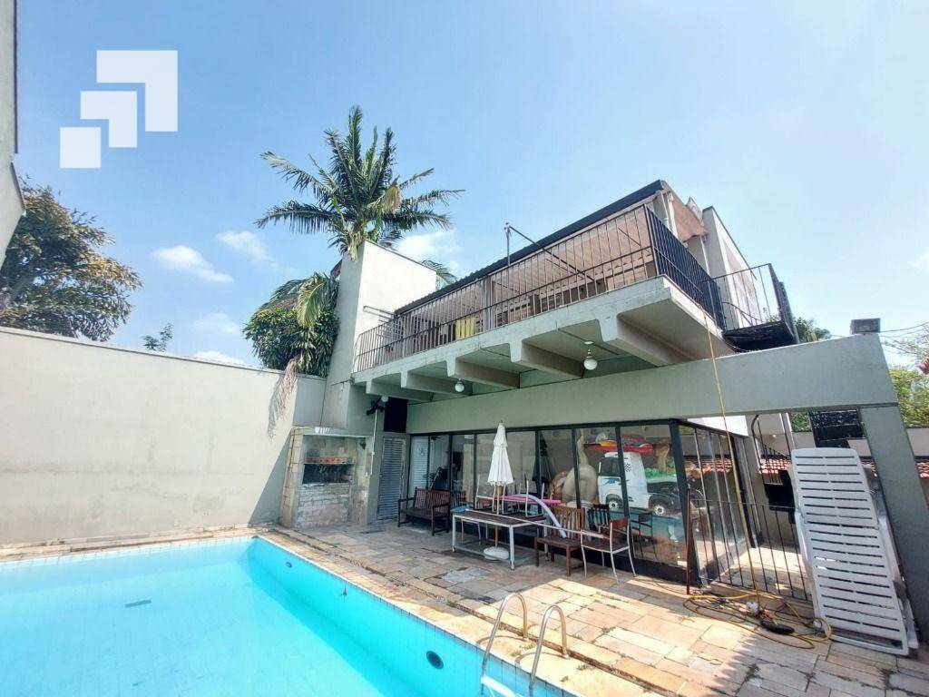 Casa à venda com 4 quartos, 360m² - Foto 32