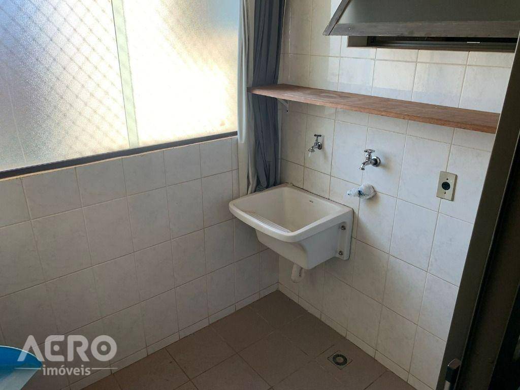 Apartamento à venda com 3 quartos, 90m² - Foto 13