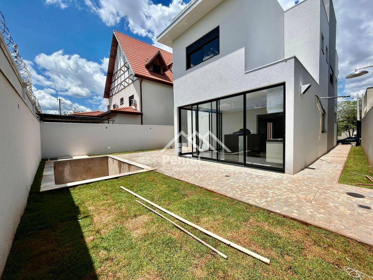 Casa de Condomínio à venda com 3 quartos, 240m² - Foto 4