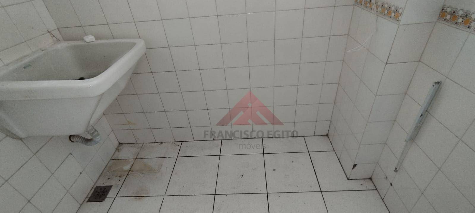 Apartamento à venda com 2 quartos, 62m² - Foto 14