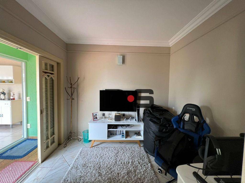 Casa à venda com 4 quartos, 300m² - Foto 12