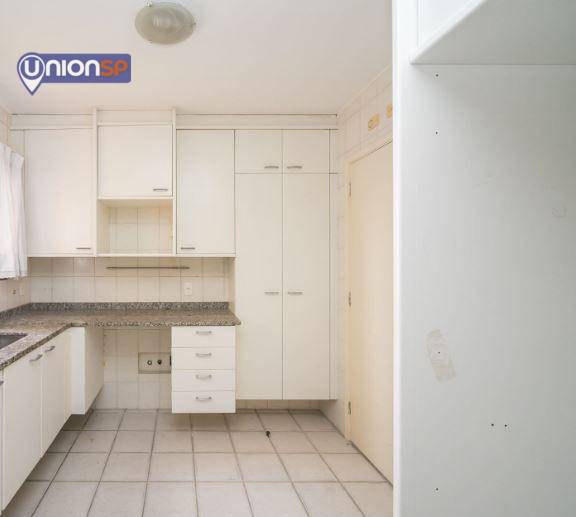 Apartamento à venda com 3 quartos, 140m² - Foto 9