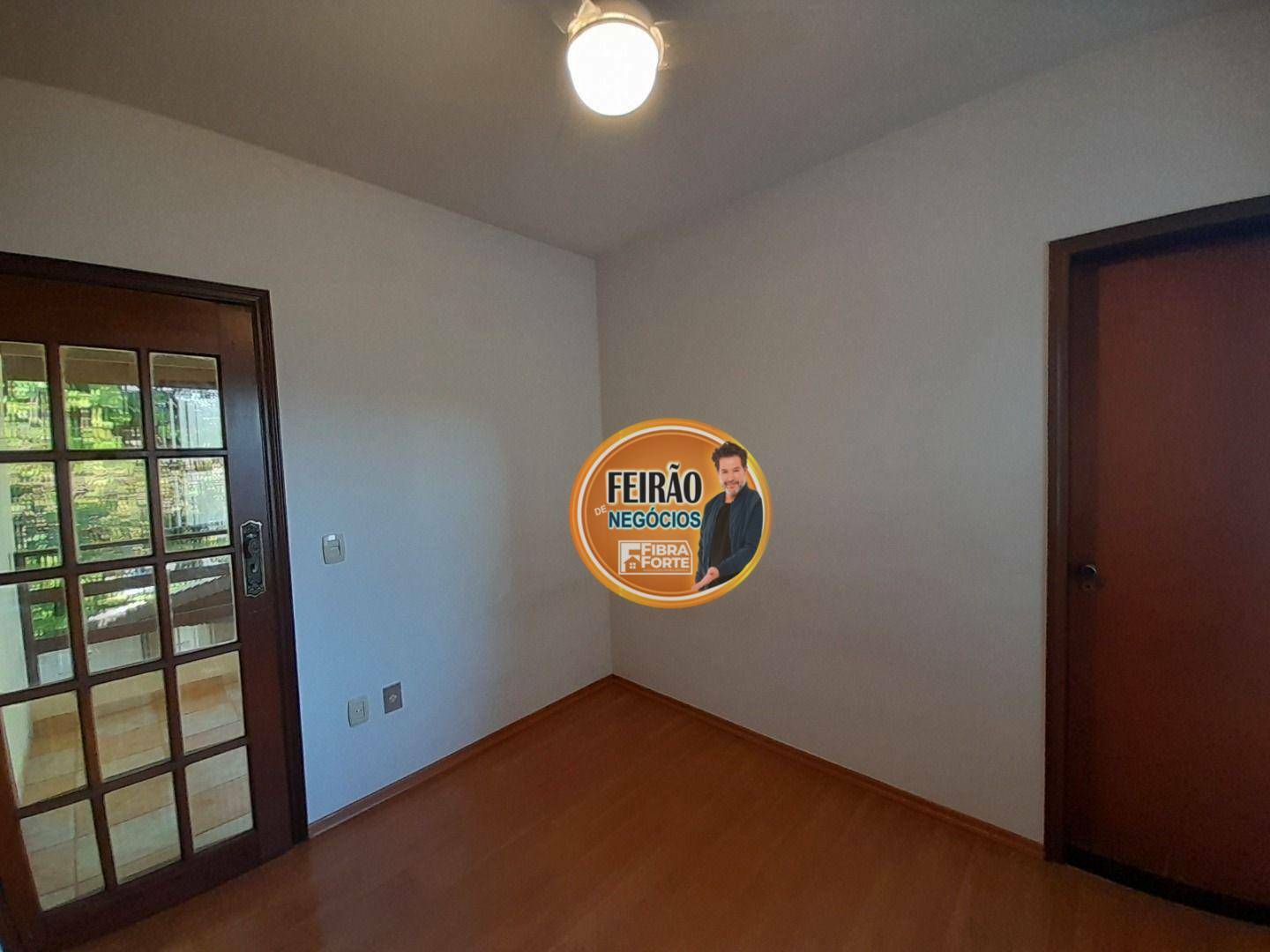 Casa de Condomínio à venda com 5 quartos, 290m² - Foto 11