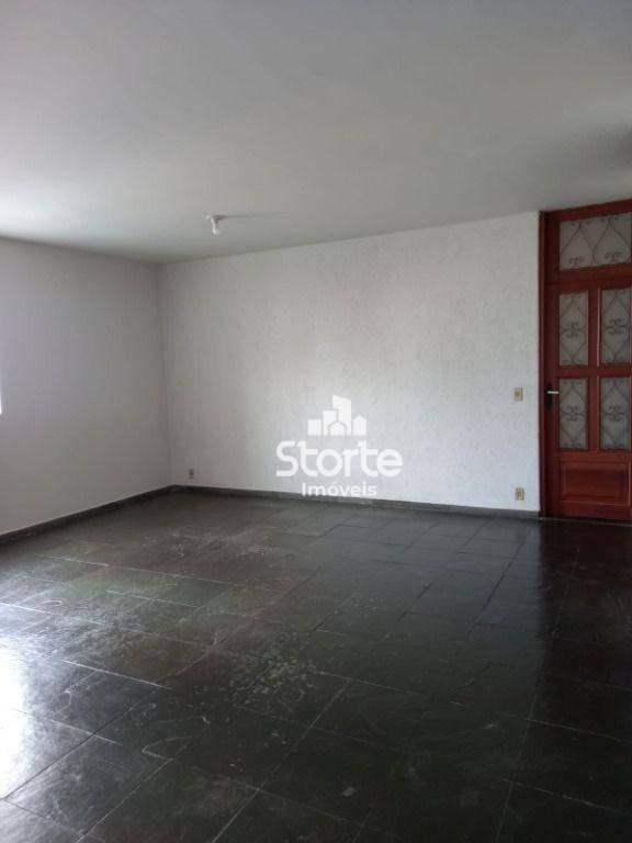 Apartamento à venda com 3 quartos, 142m² - Foto 8