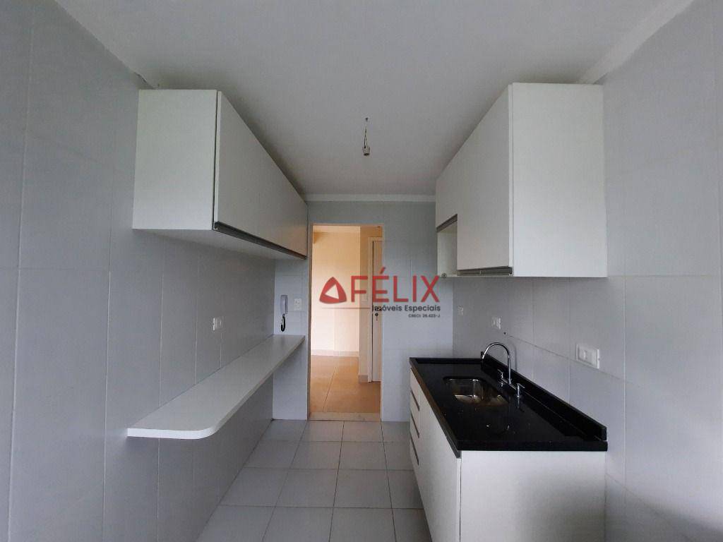 Apartamento à venda com 3 quartos, 96m² - Foto 12