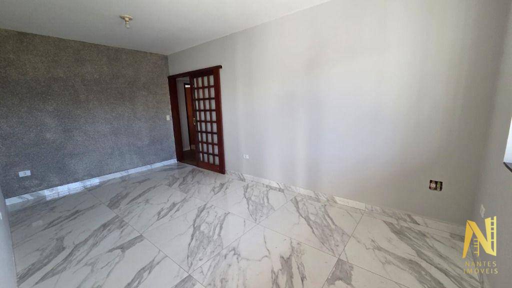 Casa, 3 quartos, 148 m² - Foto 2