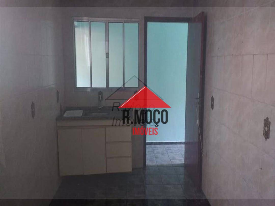 Casa à venda com 2 quartos, 150m² - Foto 11