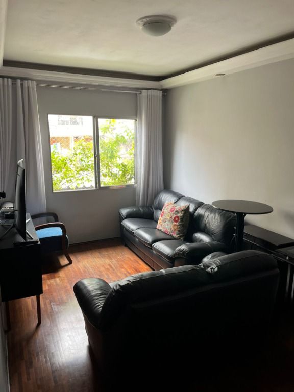 Apartamento à venda com 3 quartos, 90m² - Foto 1