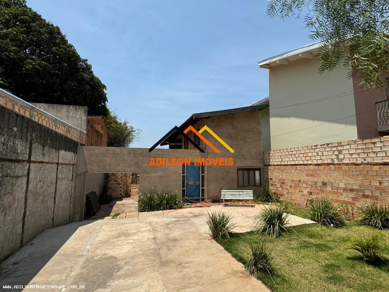 Casa à venda com 2 quartos, 475m² - Foto 1